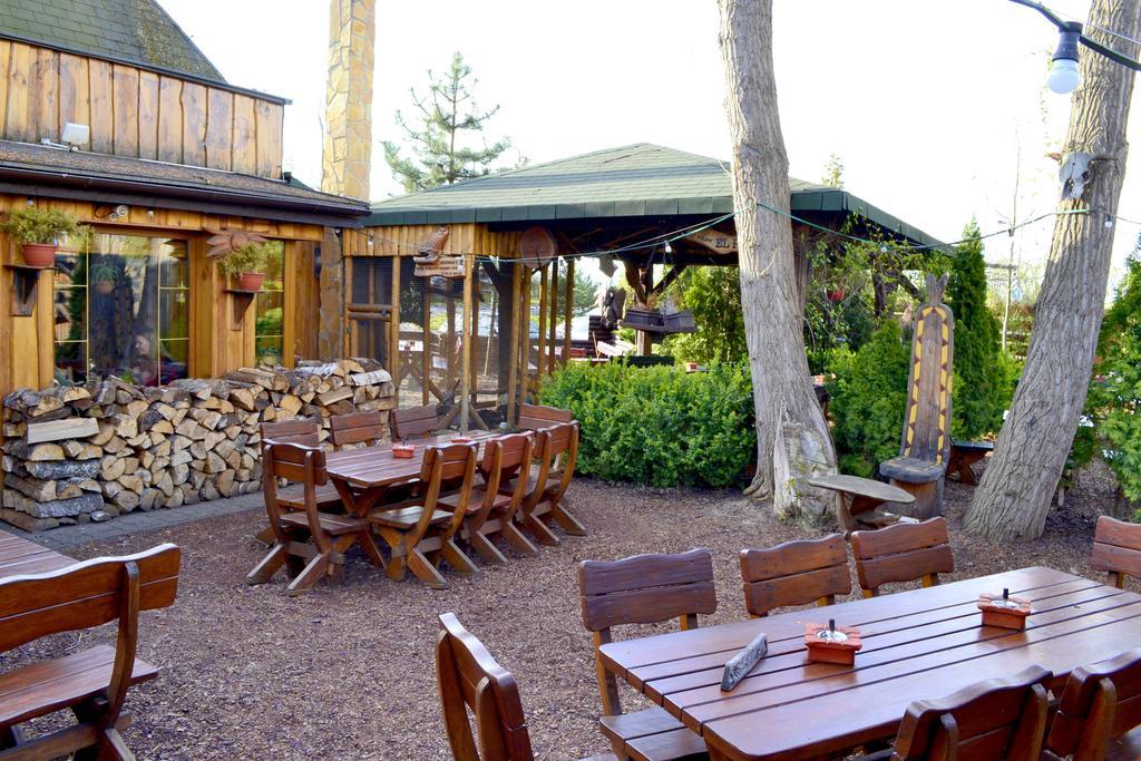 Restaurant A Penzion Steak Station Pardubice Kültér fotó